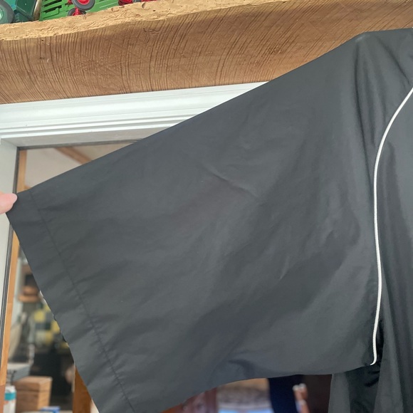 Footjoy men's pullover. - Picture 5 of 6